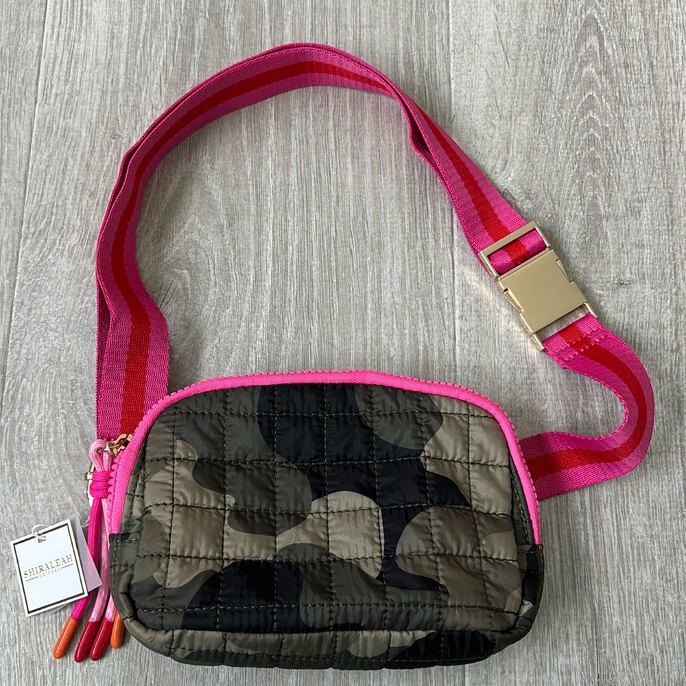Shiraleah Ezra Belt Bag Camo/Pink